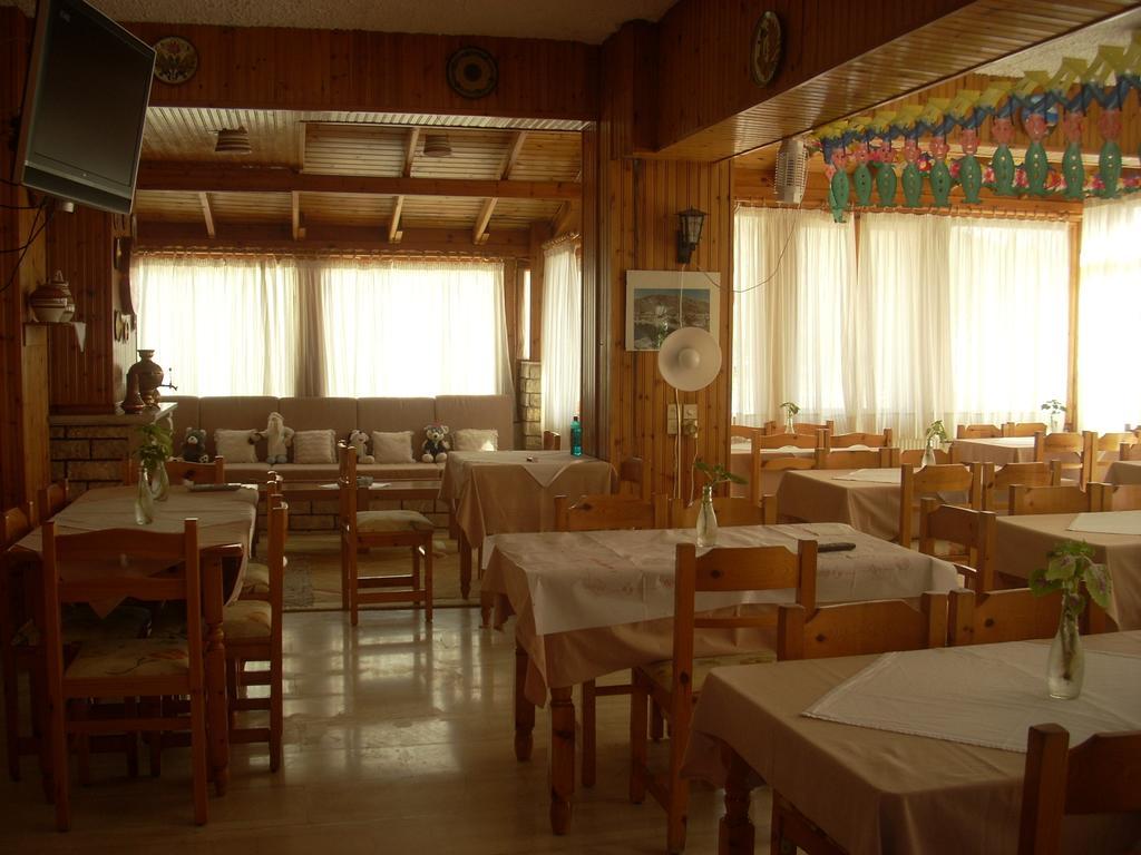 Hotel Galaxias Agioi Pandes Zewnętrze zdjęcie