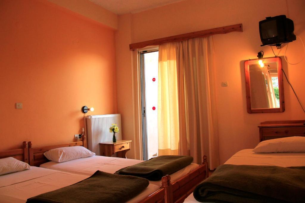 Hotel Galaxias Agioi Pandes Pokój zdjęcie
