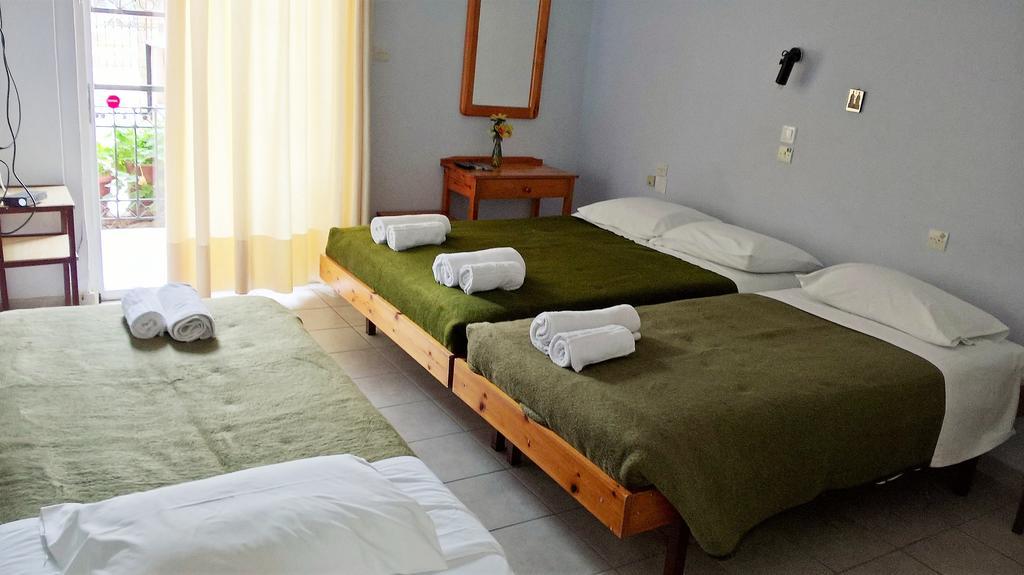 Hotel Galaxias Agioi Pandes Zewnętrze zdjęcie